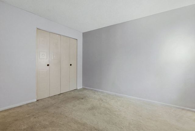 1002 Paradise Rd 1C, Swampscott, MA 01907