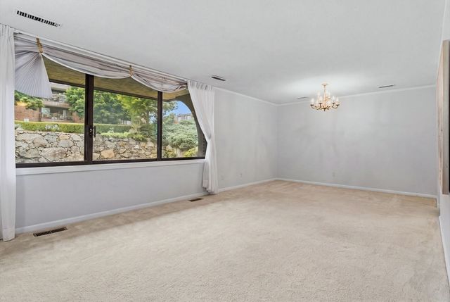 1002 Paradise Rd 1C, Swampscott, MA 01907