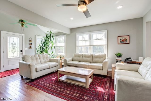 34 Leiv Eirikson Ave, Franklin Twp., NJ 08540