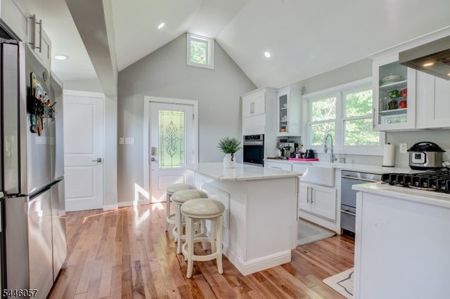 34 Leiv Eirikson Ave, Franklin Twp., NJ 08540