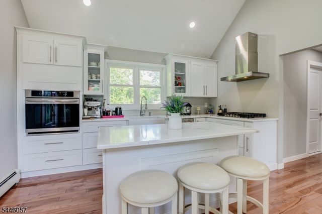 34 Leiv Eirikson Ave, Franklin Twp., NJ 08540