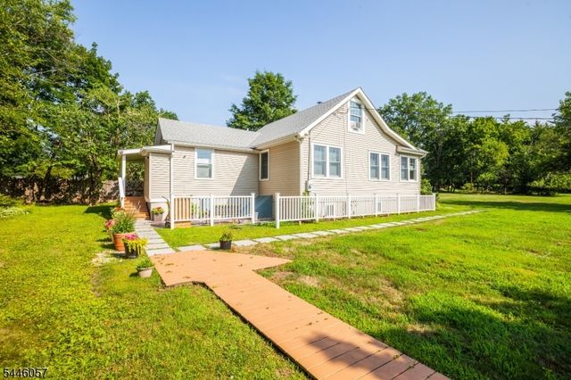 34 Leiv Eirikson Ave, Franklin Twp., NJ 08540