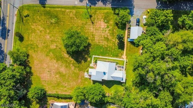 34 Leiv Eirikson Ave, Franklin Twp., NJ 08540