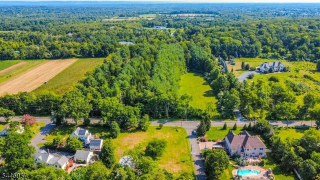 34 Leiv Eirikson Ave, Franklin Twp., NJ 08540