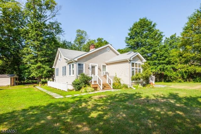 34 Leiv Eirikson Ave, Franklin Twp., NJ 08540