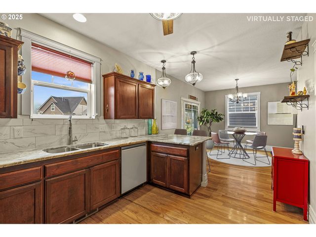 1223 ISLAND Way, North Bonneville, WA 98639