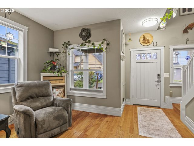 1223 ISLAND Way, North Bonneville, WA 98639