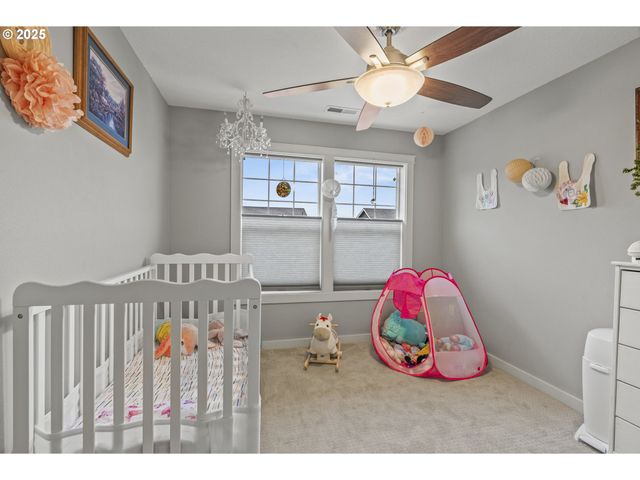 1223 ISLAND Way, North Bonneville, WA 98639