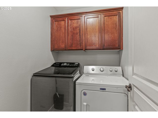 1223 ISLAND Way, North Bonneville, WA 98639