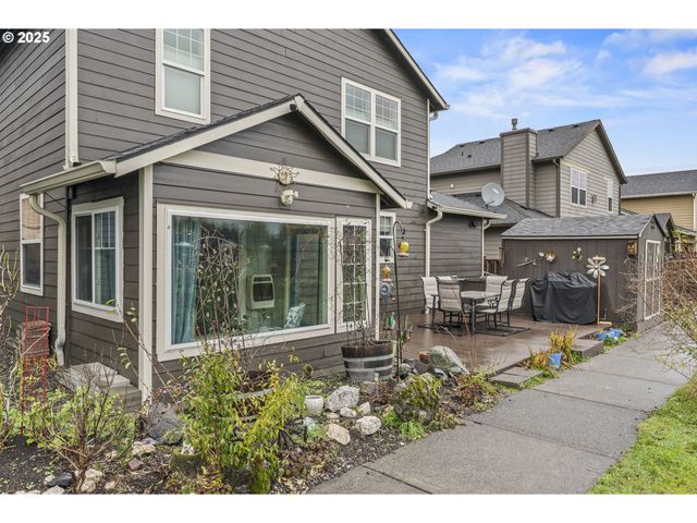 1223 ISLAND Way, North Bonneville, WA 98639