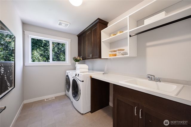 17468 NE 123rd Way, Redmond, WA 98052