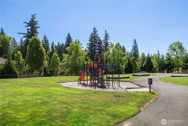 17468 NE 123rd Way, Redmond, WA 98052