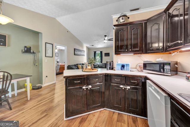 95 Hunters Trace, Covington, GA 30014