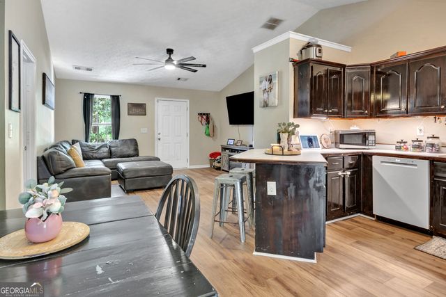 95 Hunters Trace, Covington, GA 30014