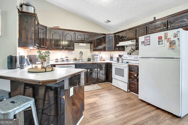 95 Hunters Trace, Covington, GA 30014