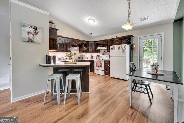 95 Hunters Trace, Covington, GA 30014