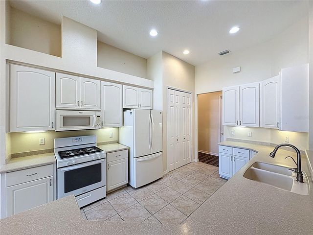 27135 NOSTALGIA DRIVE, Leesburg, FL 34748