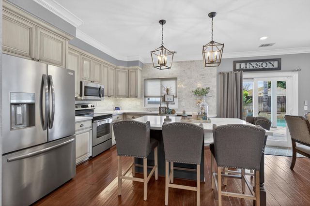 836 Sequoia Ct, Lodi, CA 95242