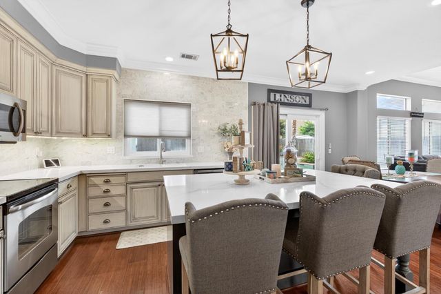 836 Sequoia Ct, Lodi, CA 95242