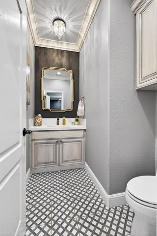 836 Sequoia Ct, Lodi, CA 95242