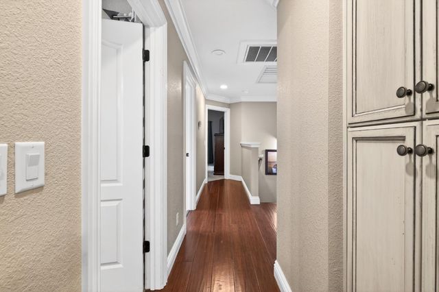 836 Sequoia Ct, Lodi, CA 95242