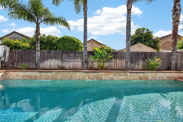 836 Sequoia Ct, Lodi, CA 95242