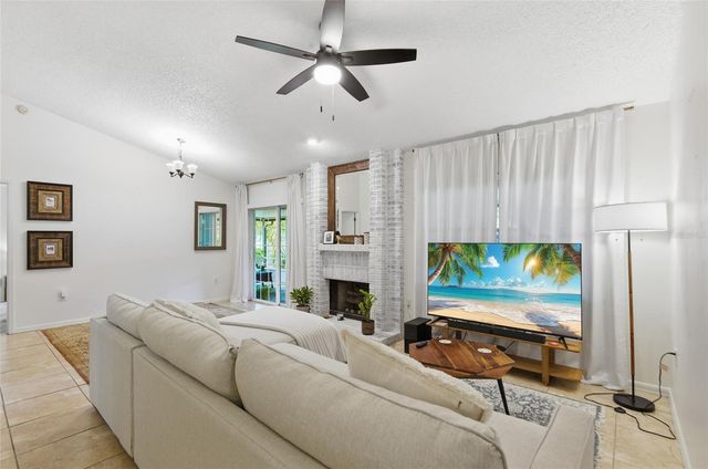 328 BAYSIDE AVENUE, Winter Garden, FL 34787
