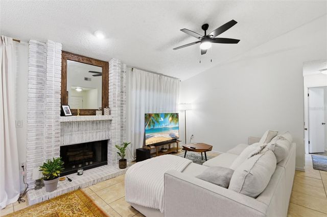 328 BAYSIDE AVENUE, Winter Garden, FL 34787