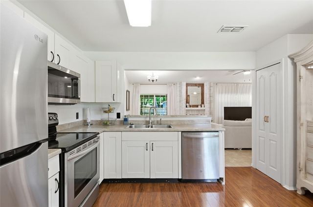 328 BAYSIDE AVENUE, Winter Garden, FL 34787