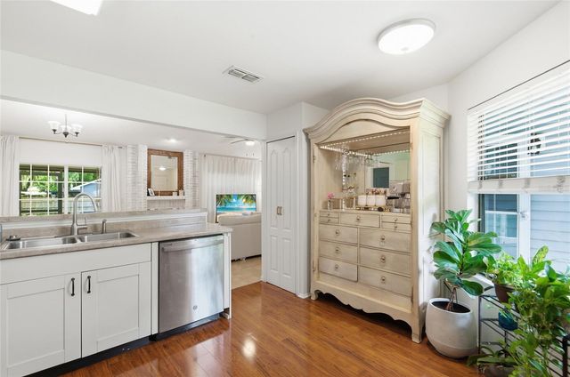 328 BAYSIDE AVENUE, Winter Garden, FL 34787