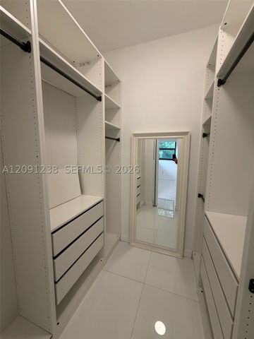 55 Ocean Lane Dr 4024, Key Biscayne, FL 33149