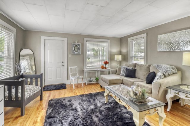 226 Willow Street E, Detroit Lakes, MN 56501