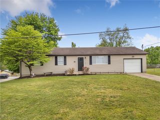 26 Hickory Drive, Little Hocking, OH 45742