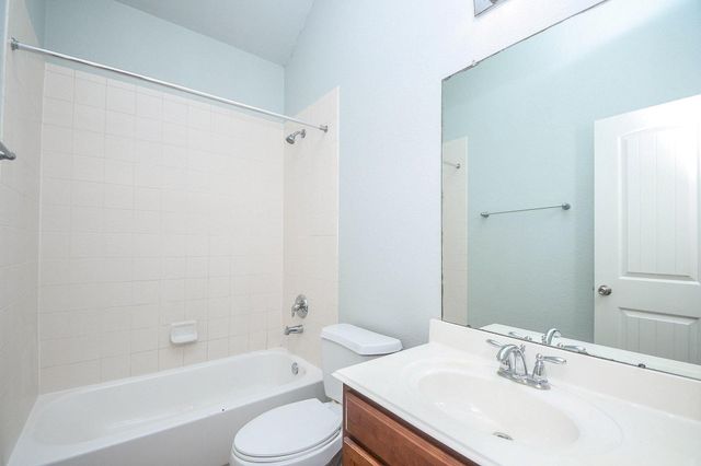 10618 Pine Meadows Boulevard, Baytown, TX 77523