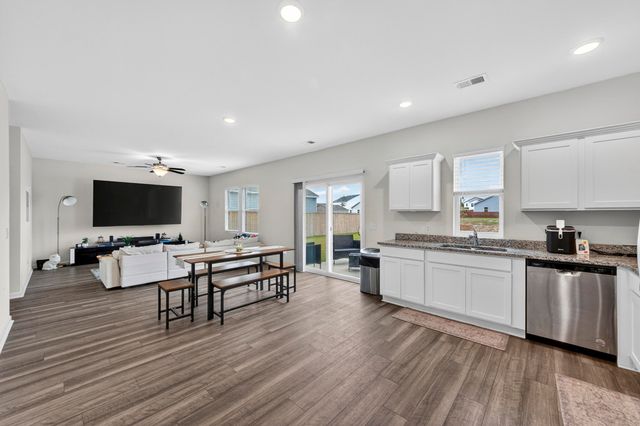 575 Polaris Way, Summerville, SC 29486