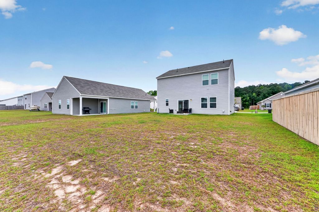 Image 25 of property listing at 575 Polaris Way, Summerville, SC 29486