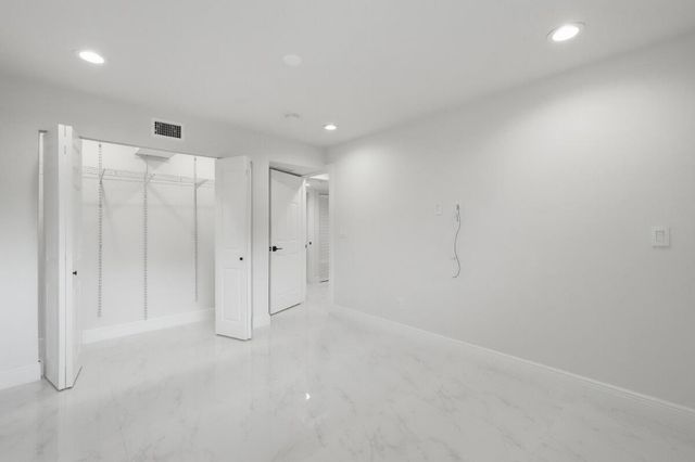 877 NE 195TH Street 222, Miami, FL 33179
