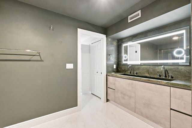 877 NE 195TH Street 222, Miami, FL 33179