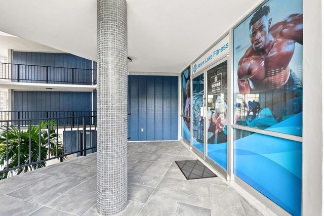 877 NE 195TH Street 222, Miami, FL 33179