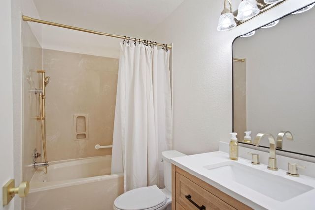 2728 Park Pl, Modesto, CA 95350