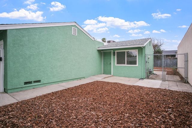 2728 Park Pl, Modesto, CA 95350