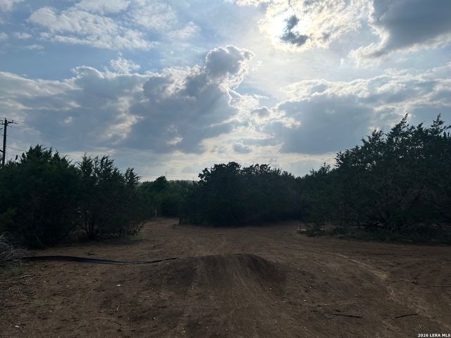 1049 Grassland, Bulverde, TX 78163