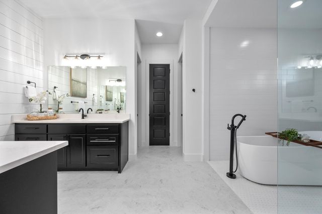 112 Davis LN, Georgetown, TX 78633