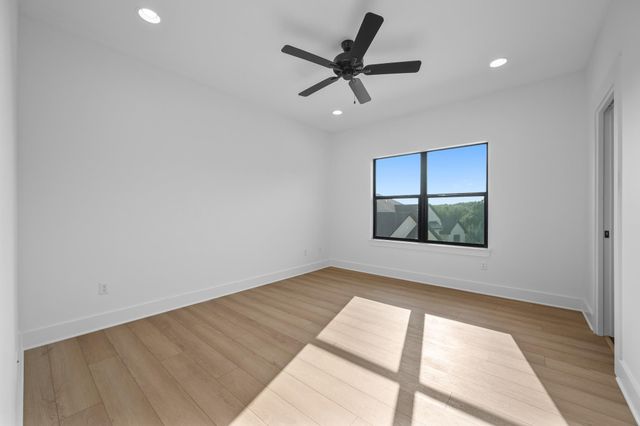 112 Davis LN, Georgetown, TX 78633