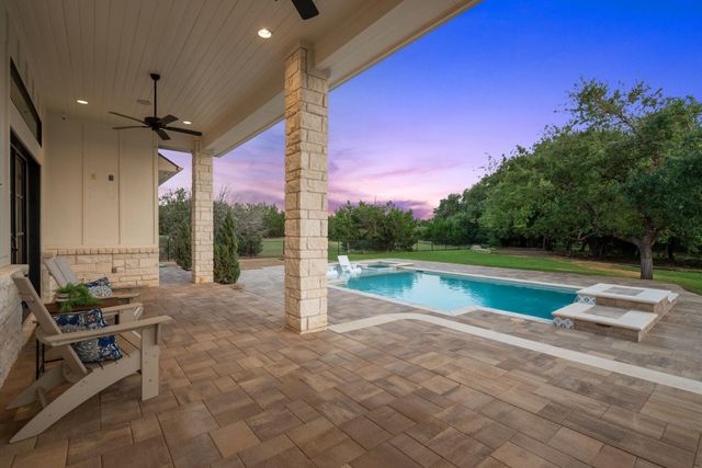112 Davis LN, Georgetown, TX 78633