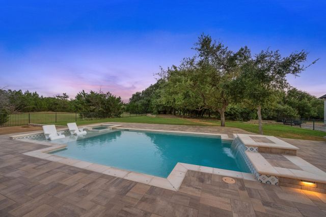 112 Davis LN, Georgetown, TX 78633