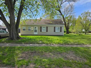 1118 Dearborn Circle, Gary, IN 46403
