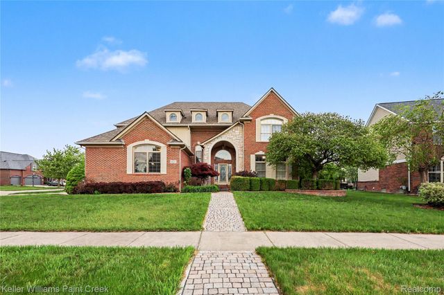 21257 Gentry Drive, Macomb Township, MI 48044