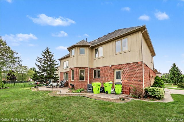 21257 Gentry Drive, Macomb Township, MI 48044