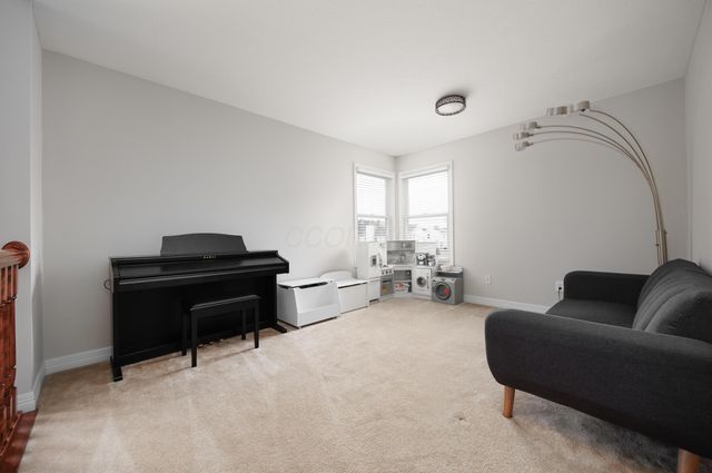 3863 Powder Ridge Road, Grove City, OH 43123